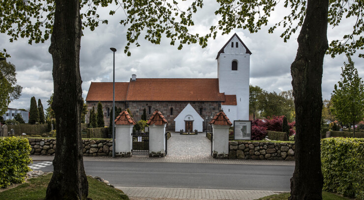 Foto af Gjellerup kirke.